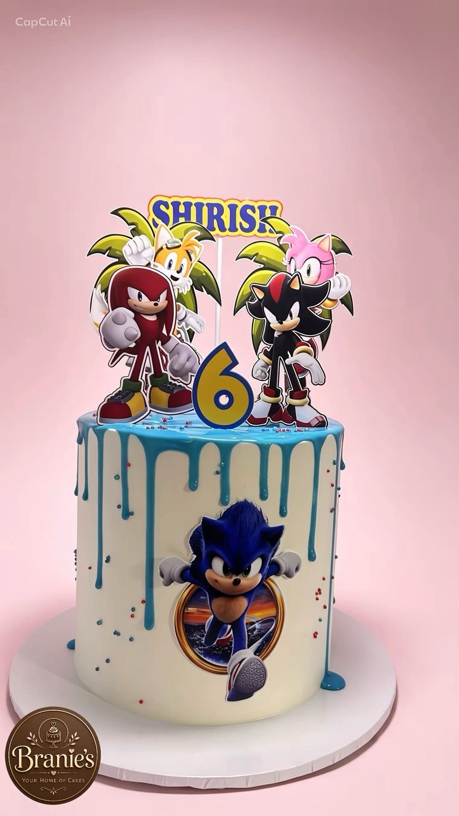 Sonic the Hedgehog themed drip cake